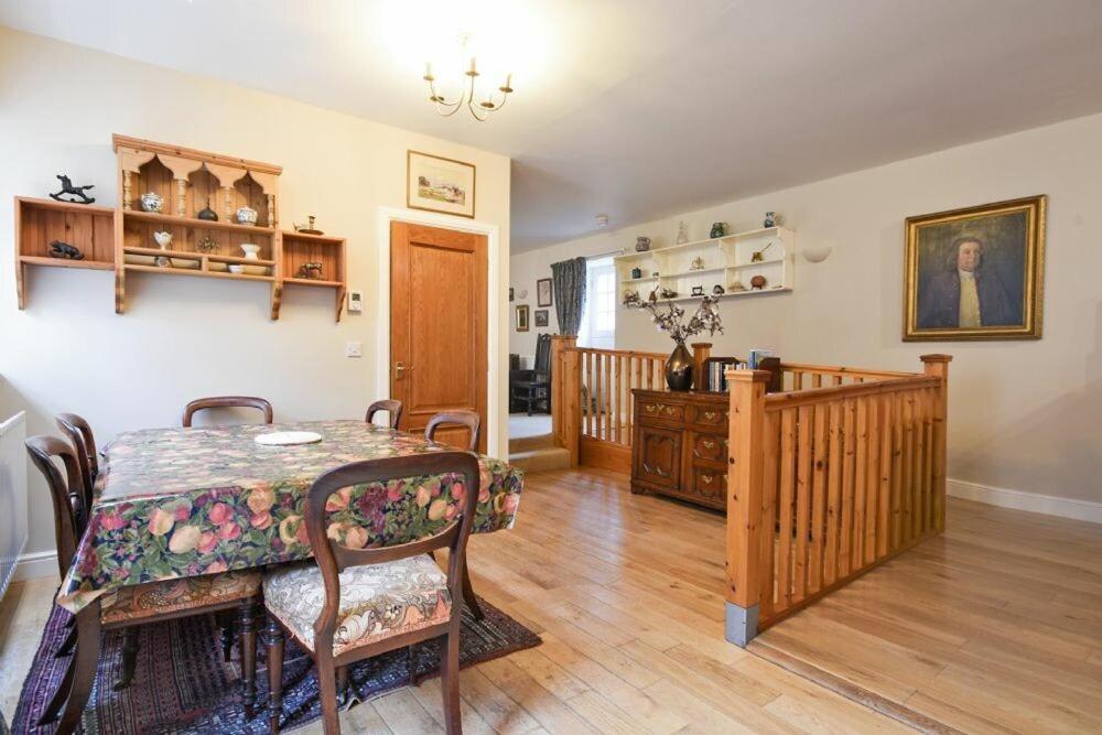 Villa Craster Tower Coach House Extérieur photo
