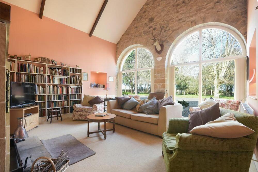 Villa Craster Tower Coach House Extérieur photo