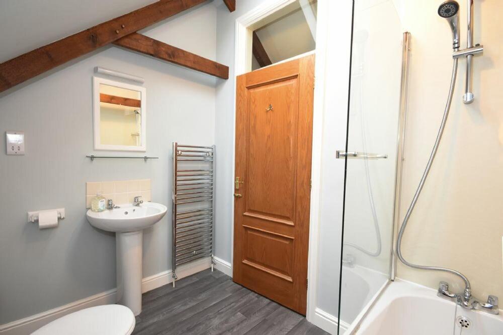 Villa Craster Tower Coach House Extérieur photo